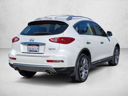 Used 2017 INFINITI QX50 AWD w/ Deluxe Touring Package image 5