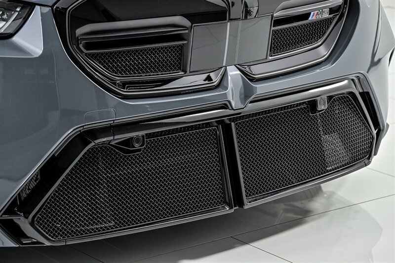 Used 2026 BMW M5 Touring AWD/4WD image 6