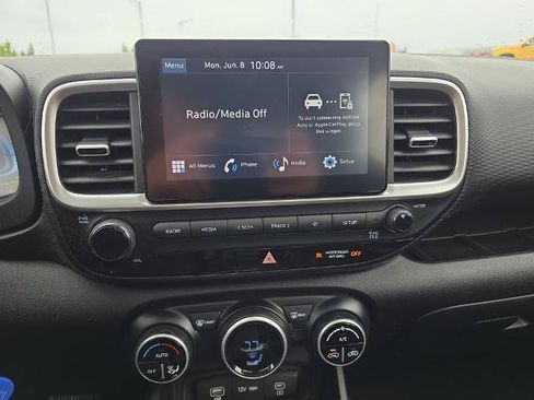 Used 2023 Hyundai Venue SEL FWD image 26