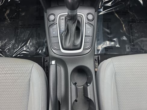 Used 2021 Hyundai Kona Limited image 12