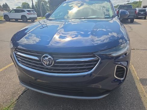 Used 2022 Buick Envision Essence w/ Technology Package I FWD image 2