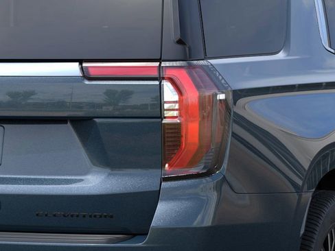 New 2026 GMC Yukon Elevation AWD/4WD image 11