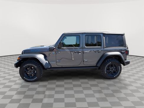 Used 2023 Jeep Wrangler Unlimited AWD/4WD image 8