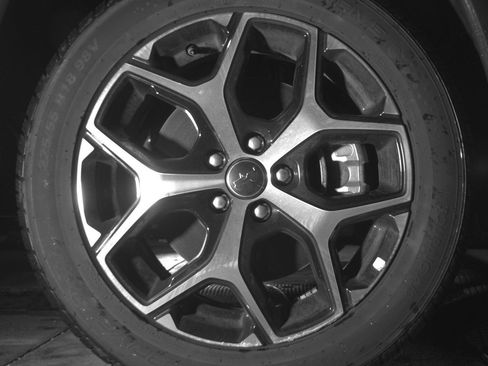 Used 2025 Jeep Compass Limited image 13