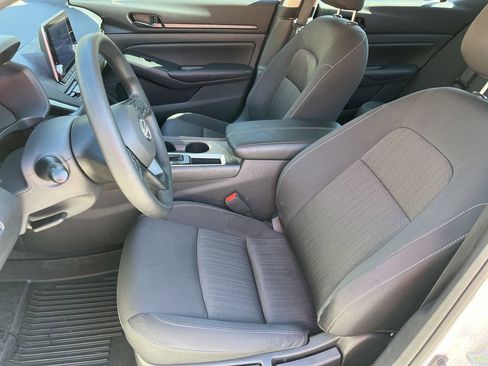 Certified 2025 Nissan Altima 2.5 S image 13