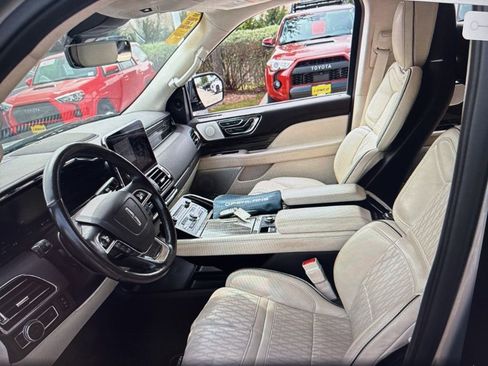 Used 2020 Lincoln Navigator L Black Label w/ Cargo Convenience Package image 3