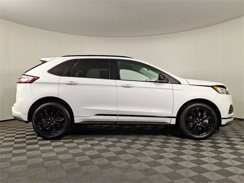 Used 2022 Ford Edge SE w/ Black Appearance Package image 1