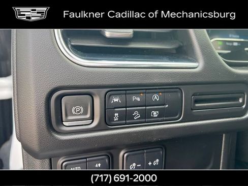 Used 2023 Chevrolet Suburban Z71 w/ Luxury Package AWD/4WD image 30