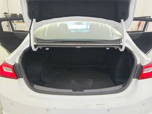 Used 2024 Chevrolet Malibu LT FWD image 19