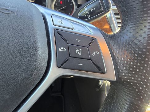 Used 2012 Mercedes-Benz E 350 Sedan image 27