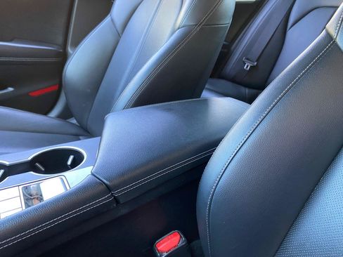 Used 2019 Genesis G70 2.0T Advanced RWD image 52
