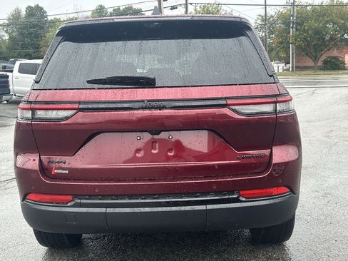 New 2025 Jeep Grand Cherokee Limited w/ Luxury Tech Group II image 7