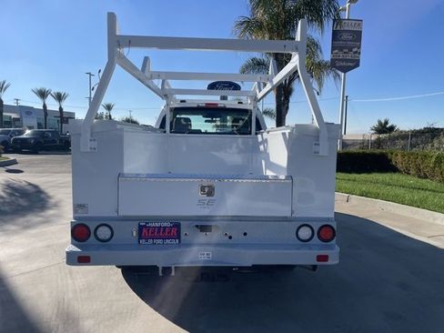 New 2026 Ford F250 XL w/ XL Chrome Package image 4