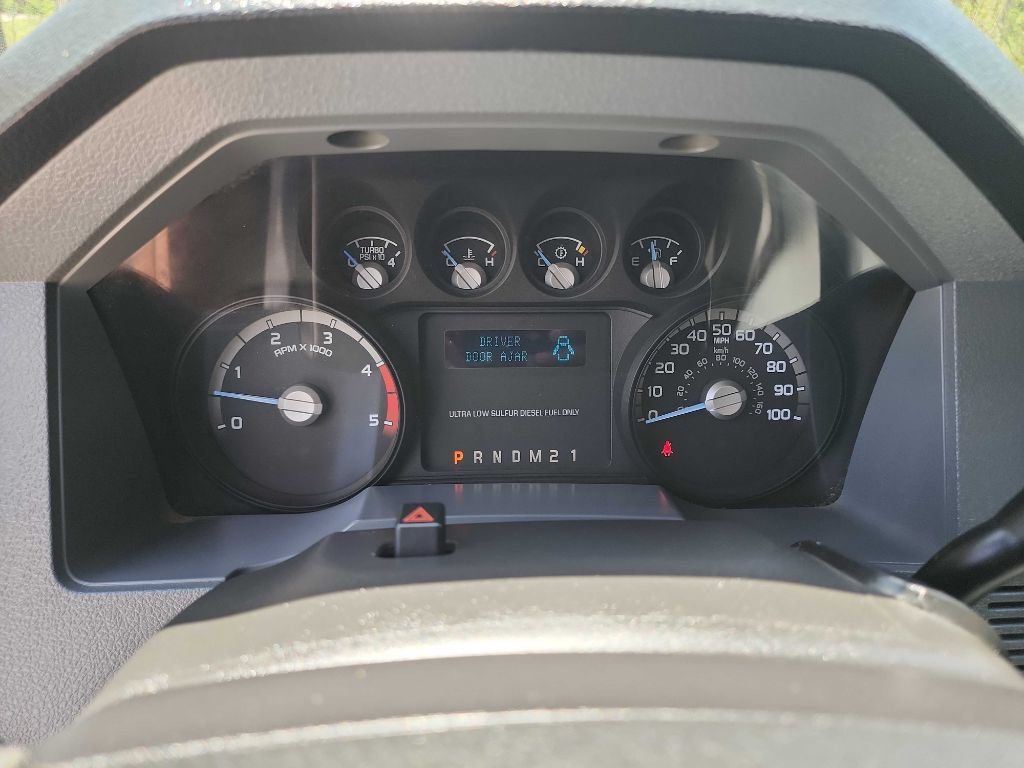 Used 2016 Ford F350 XLT w/ XLT Interior Package AWD/4WD image 18