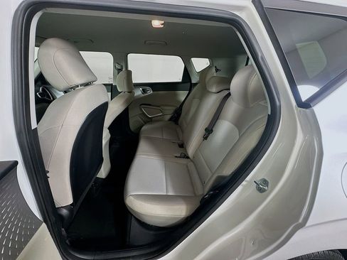 Used 2020 Kia Soul LX image 23