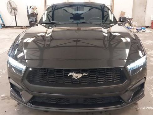 Used 2024 Ford Mustang Coupe RWD image 34