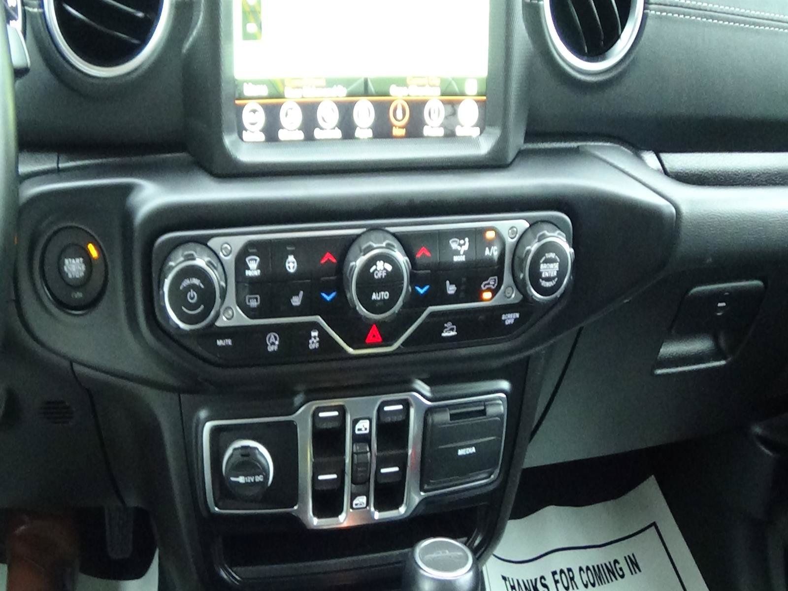 Used 2022 Jeep Gladiator Overland w/ Popular Equipment Package AWD/4WD image 26