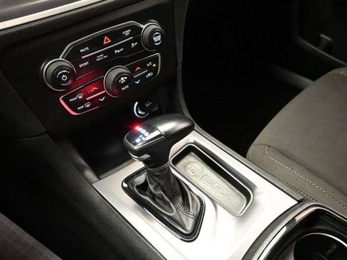 Used 2022 Dodge Charger SXT w/ Blacktop Package AWD/4WD image 9