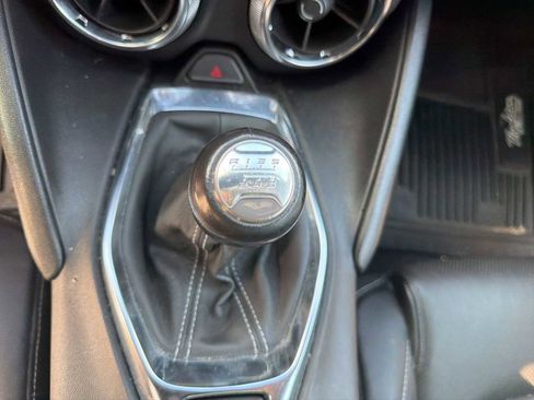 Used 2022 Chevrolet Camaro LT w/ Technology Package RWD image 16
