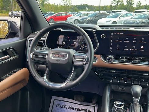 Used 2024 GMC Canyon AT4 image 15