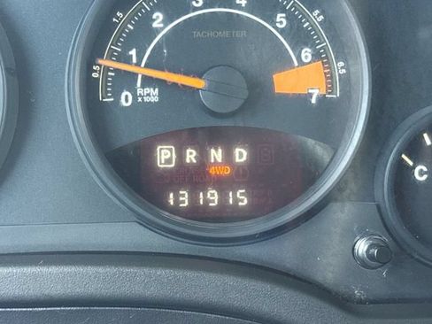 Used 2014 Jeep Patriot Sport w/ Power Value Group AWD/4WD image 12