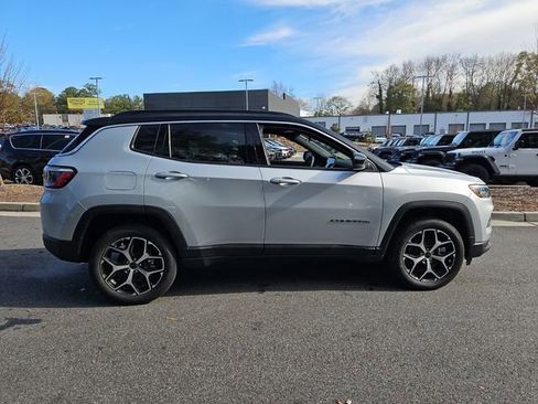 New 2026 Jeep Compass Limited w/ Sun, Sound & Navigation Group image 19