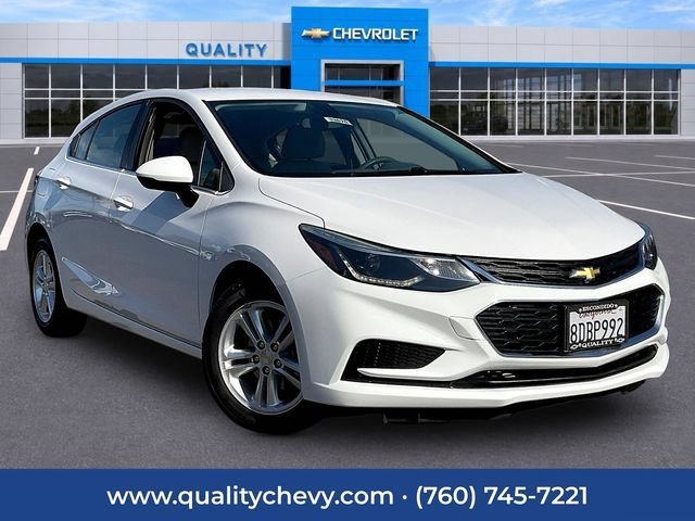 Used 2018 Chevrolet Cruze LT FWD image 1