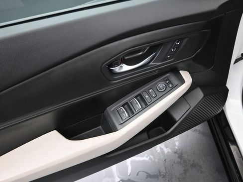 Used 2024 Honda Accord EX-L image 17