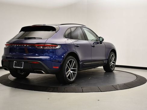 Certified 2025 Porsche Macan AWD/4WD image 7