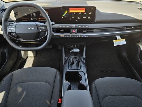 New 2026 Kia K4 LXS image 12