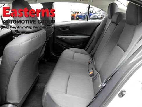 Used 2025 Toyota Corolla LE FWD image 20