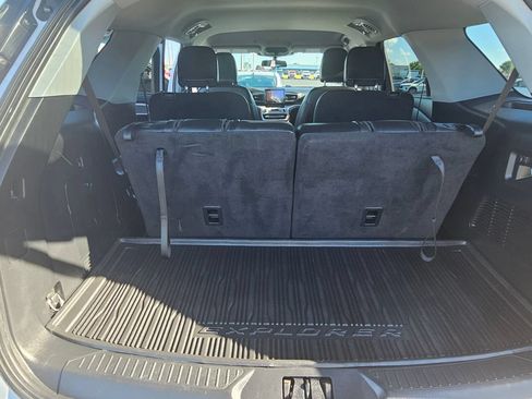 Used 2022 Ford Explorer XLT w/ Equipment Group 202A AWD/4WD image 28
