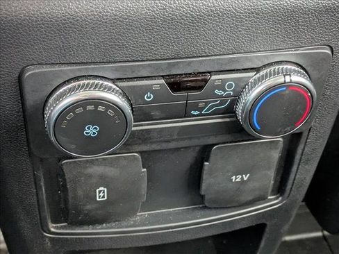 Used 2021 Ford Explorer XLT w/ Equipment Group 202A image 17