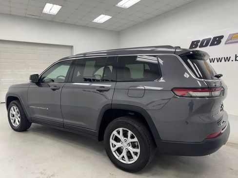 Used 2022 Jeep Grand Cherokee L Limited AWD/4WD image 7