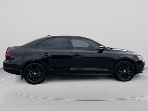 Used 2018 Volkswagen Jetta Sport image 6