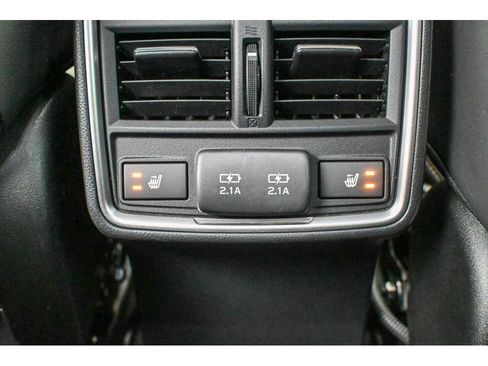 Used 2022 Subaru Forester Touring image 27