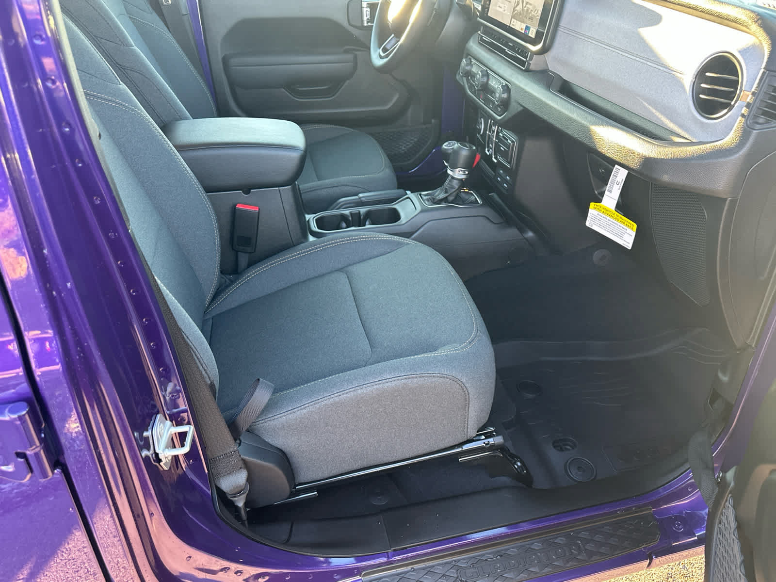 New 2026 Jeep Gladiator Sport AWD/4WD image 12