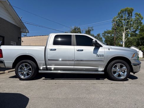 Used 2017 RAM 1500 Big Horn AWD/4WD image 9