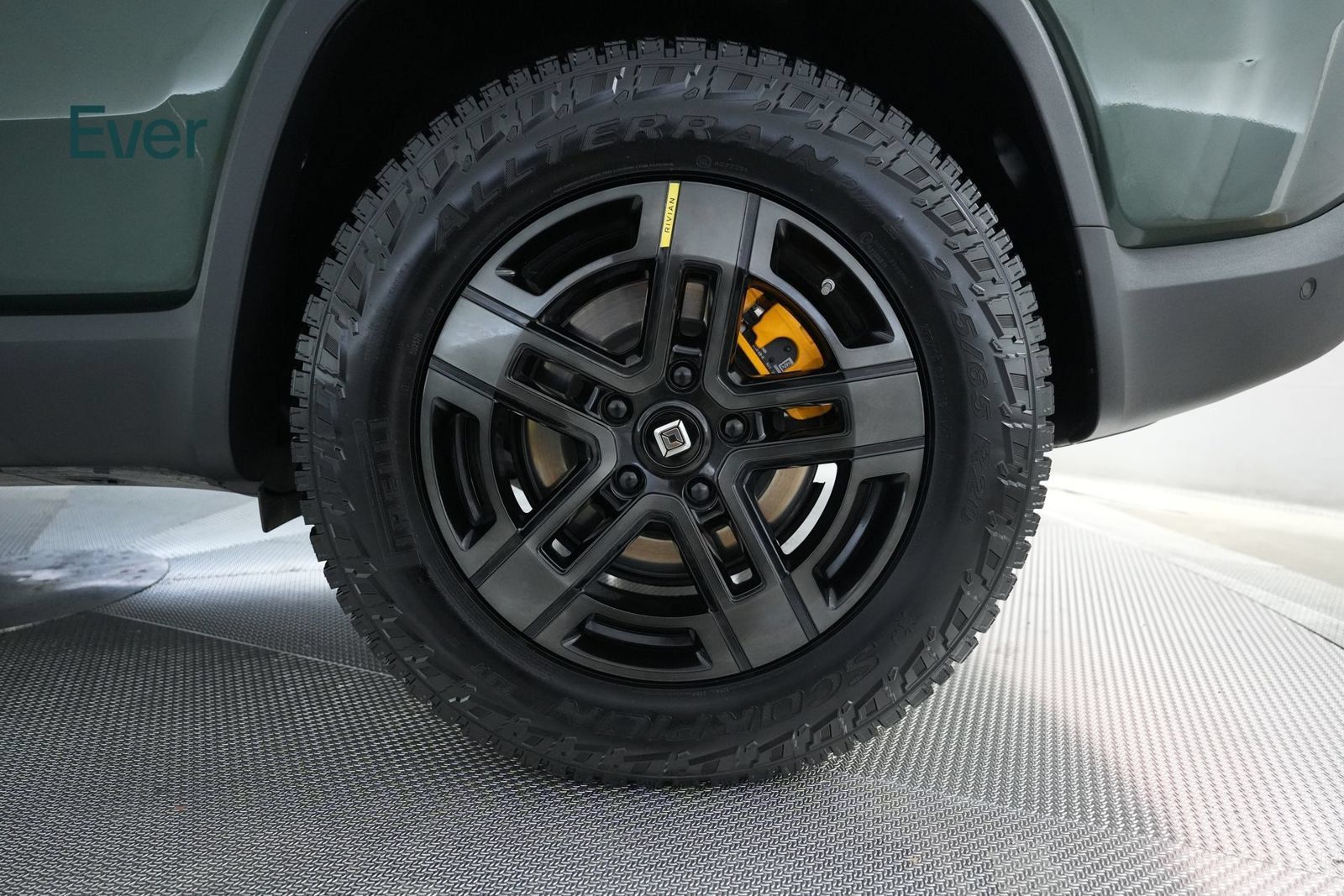 Used 2023 Rivian R1S Adventure Quad AWD/4WD image 9