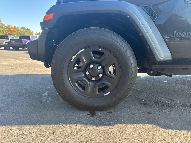 Used 2023 Jeep Wrangler Unlimited Sport AWD/4WD image 4