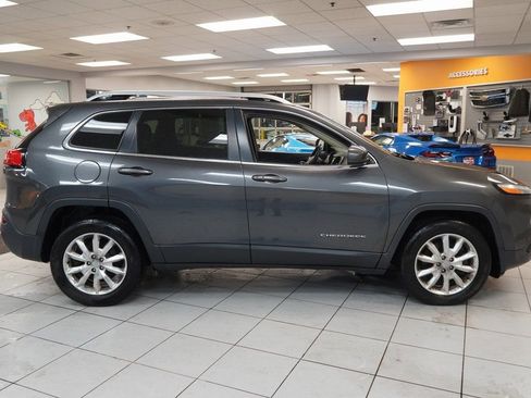 Used 2015 Jeep Cherokee Limited image 12