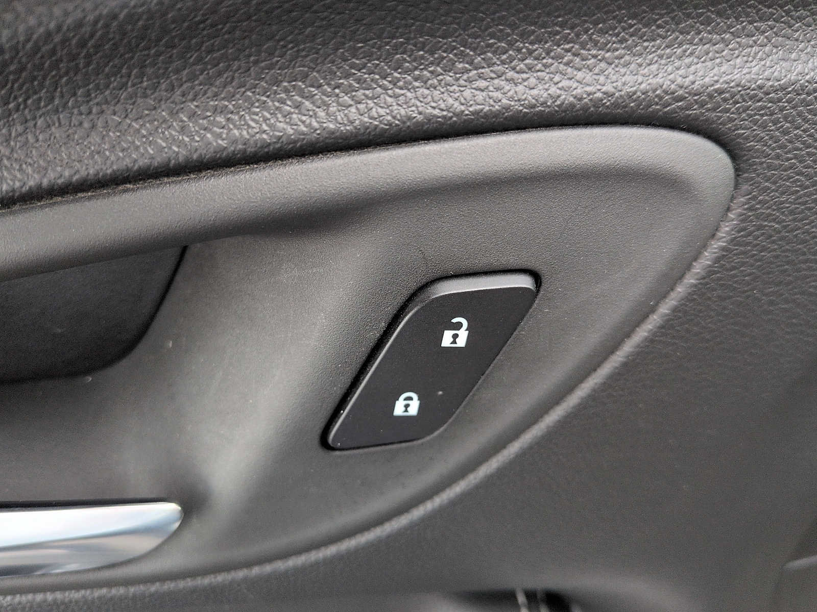 Used 2025 Buick Encore GX Preferred FWD image 13