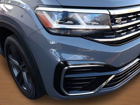 Used 2021 Volkswagen Atlas Cross Sport SE w/ V6 Towing Package FWD image 21