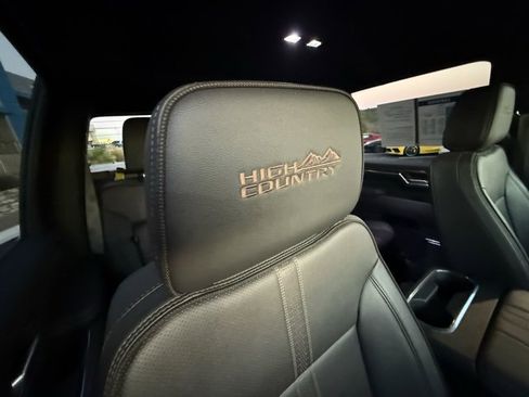 Certified 2024 Chevrolet Silverado 3500 High Country w/ Technology Package image 10