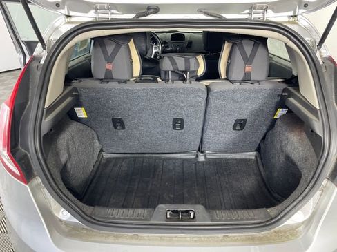 Used 2014 Ford Fiesta SE image 12