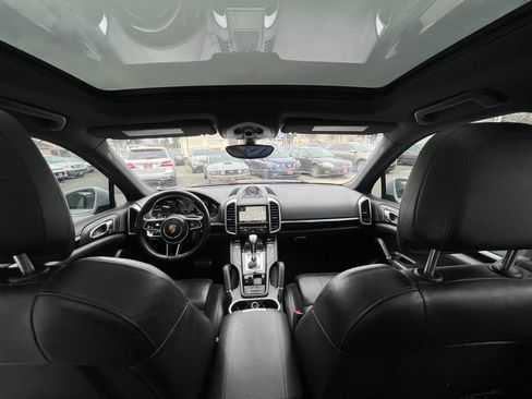 Used 2015 Porsche Cayenne S AWD/4WD image 11