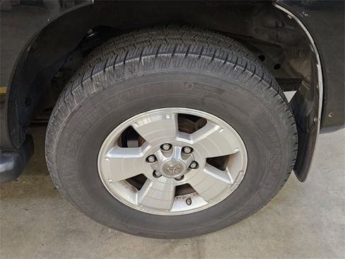 Used 2007 Toyota 4Runner SR5 image 13