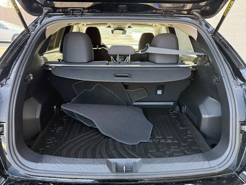 Used 2025 Subaru Crosstrek 2.0i Premium image 27