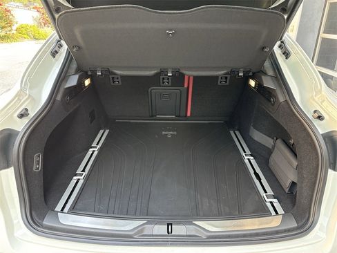 Used 2023 Maserati Levante Trofeo image 64