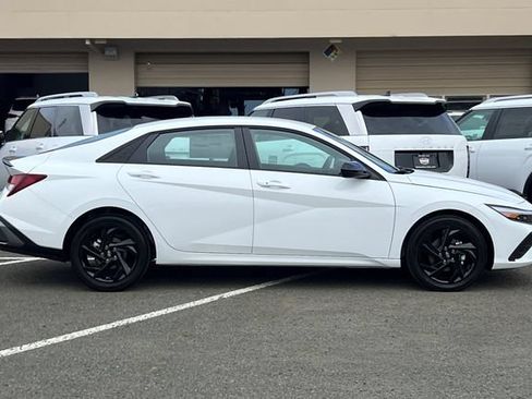 New 2026 Hyundai Elantra Sport FWD image 5